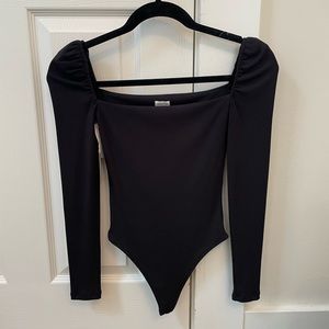 Aritzia black long sleeve bodysuit